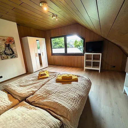 Mika Apartment *